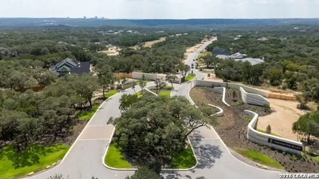 302 LAUGHING DOG Boerne, TX 78006