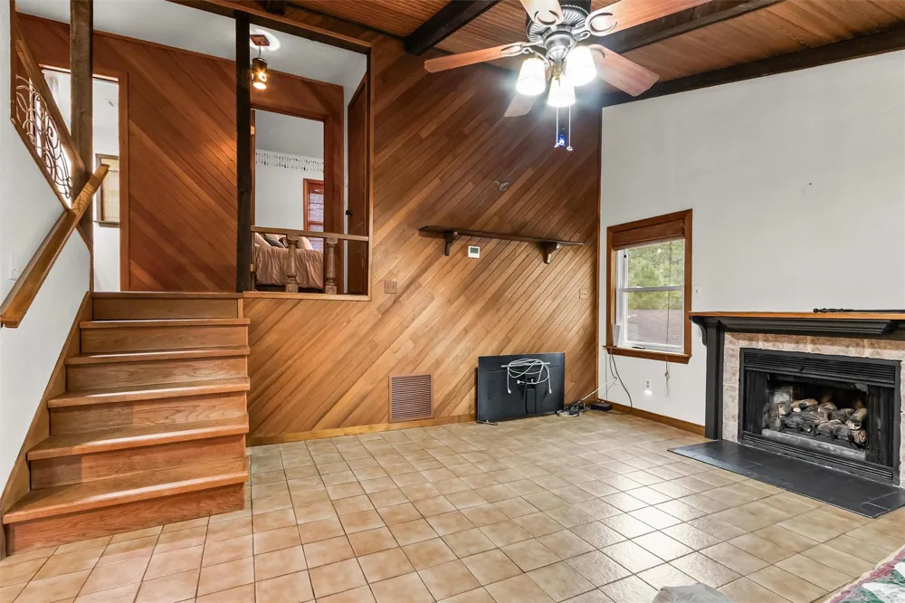 375 Private Road 6328 Jasper, TX 75951