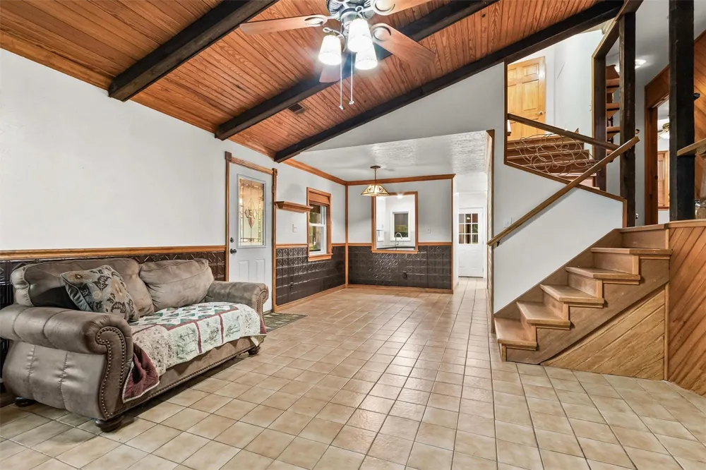 375 Private Road 6328 Jasper, TX 75951