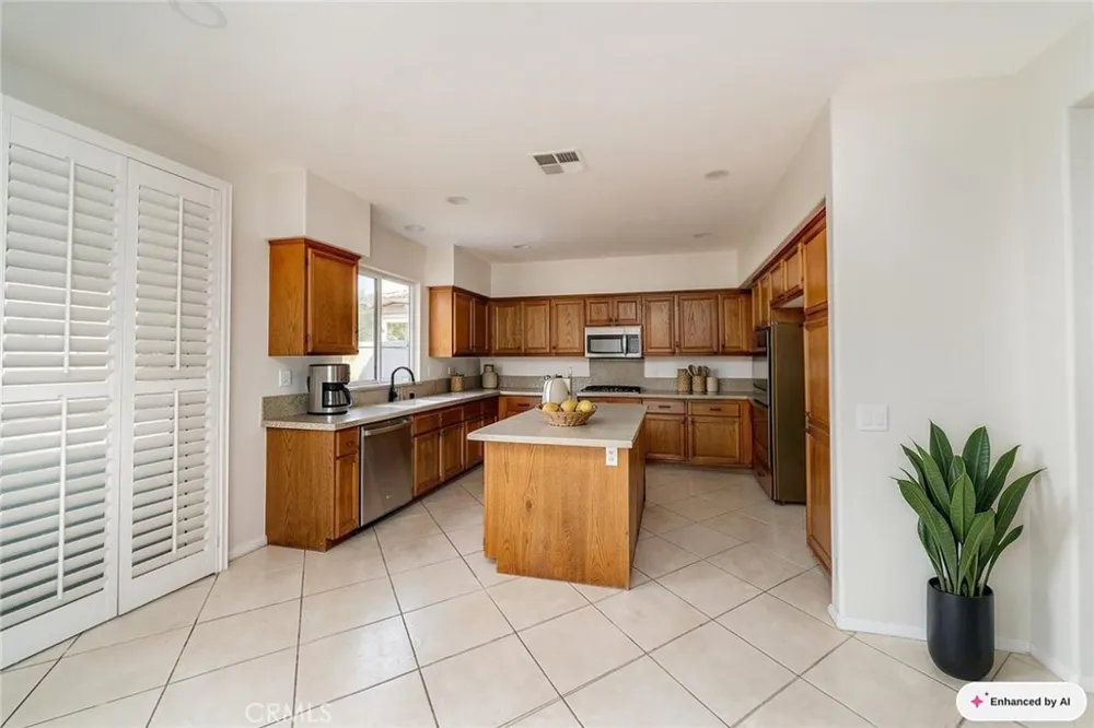 1833 Crane San Jacinto, CA 92583