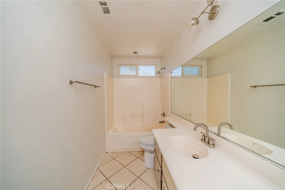 1833 Crane San Jacinto, CA 92583