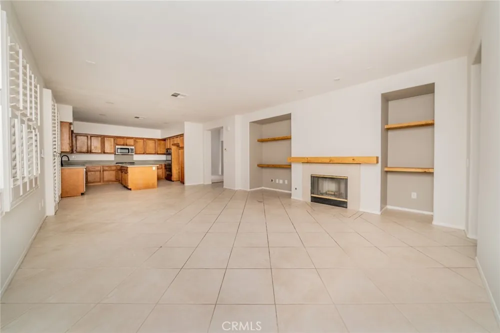 1833 Crane San Jacinto, CA 92583