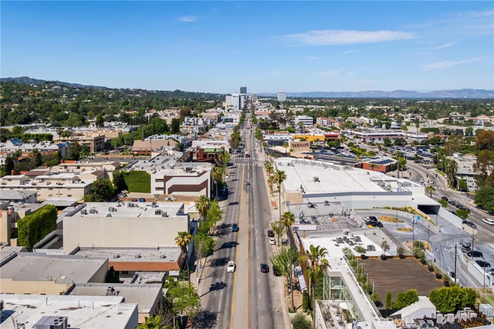 14141 Dickens #312 Sherman Oaks, CA 91423