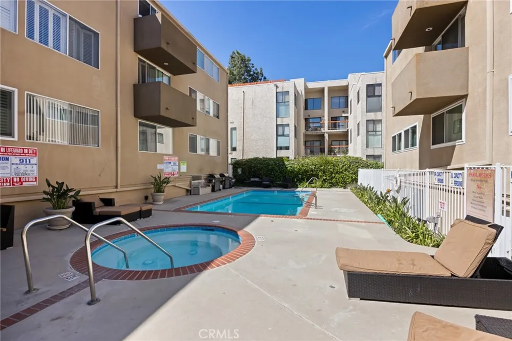 14141 Dickens #312 Sherman Oaks, CA 91423
