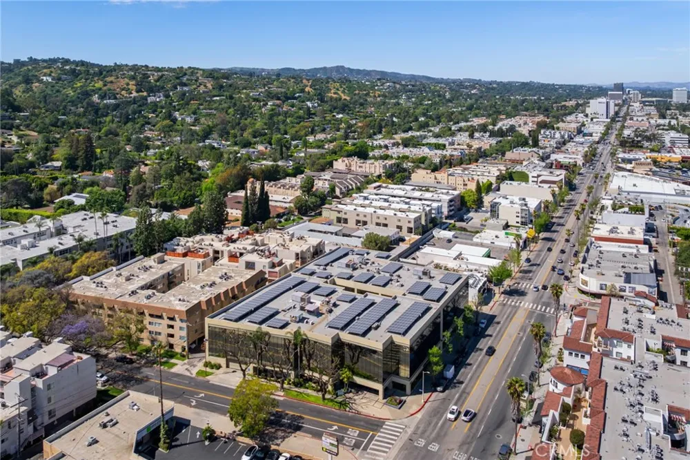 14141 Dickens #312 Sherman Oaks, CA 91423