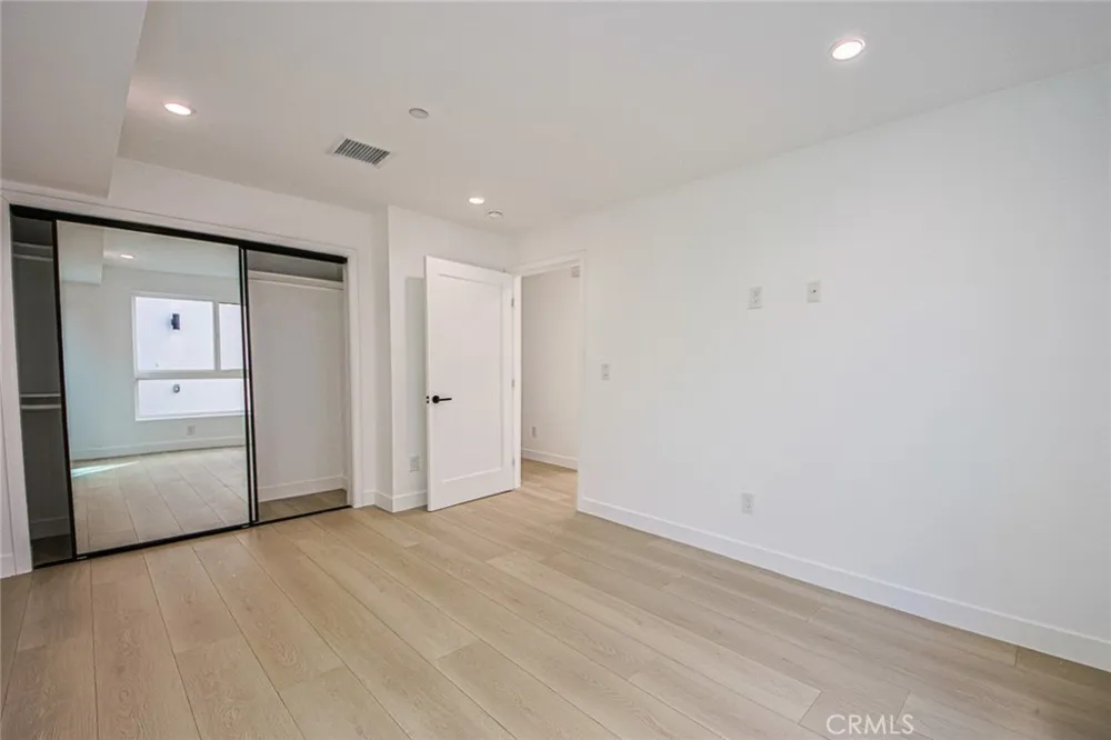 5707 Auckland #5709-1 North Hollywood, CA 91601