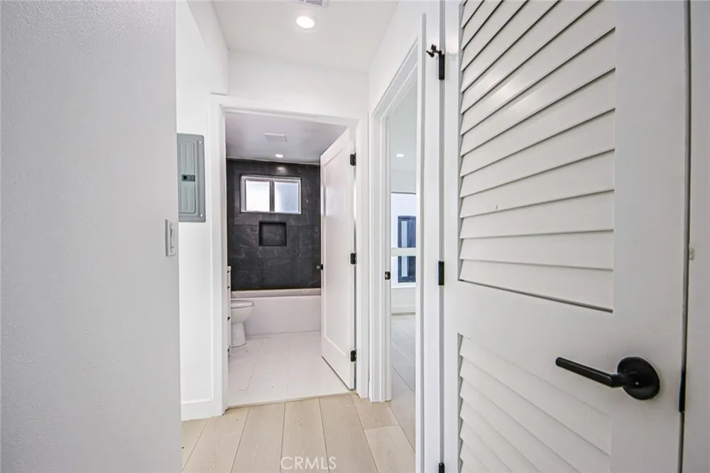 5707 Auckland #5709-1 North Hollywood, CA 91601