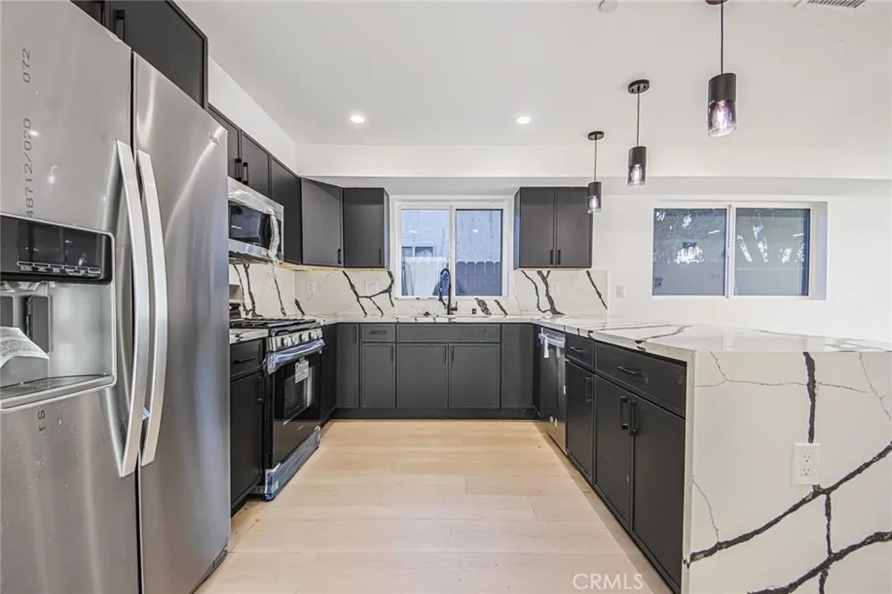 5707 Auckland #5709-1 North Hollywood, CA 91601