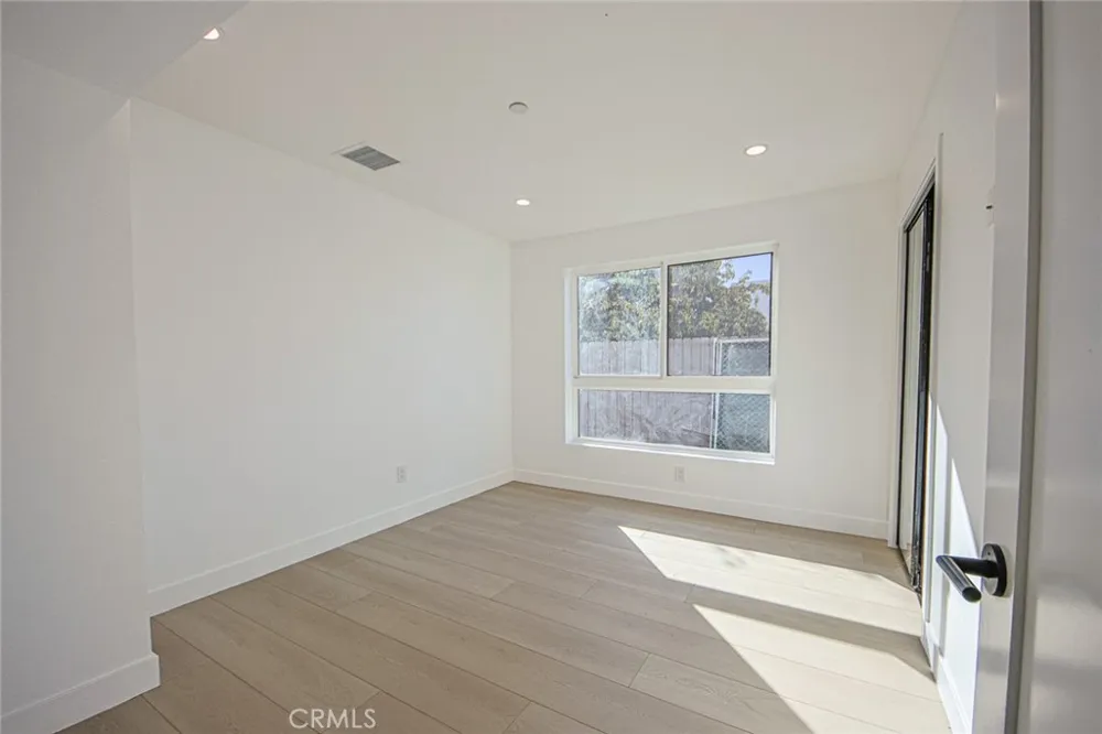 5707 Auckland #5709-1 North Hollywood, CA 91601