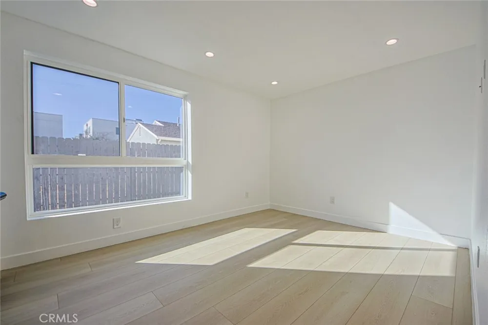5707 Auckland #5709-1 North Hollywood, CA 91601