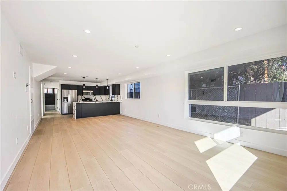 5707 Auckland #5709-1 North Hollywood, CA 91601