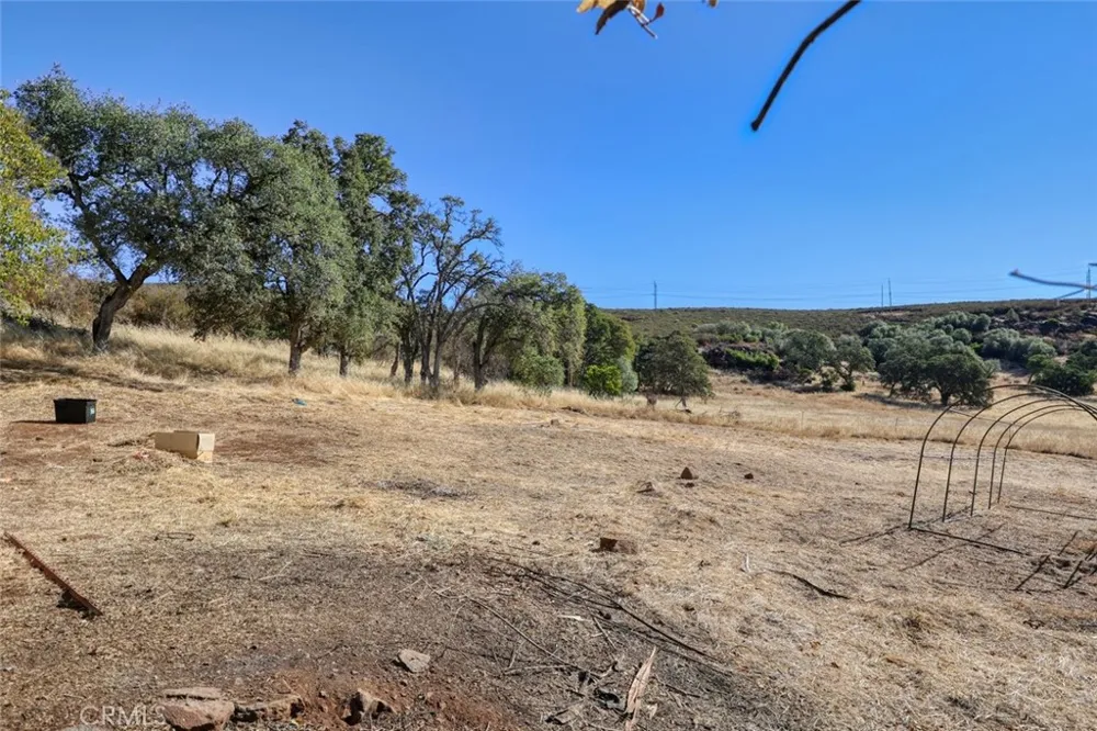 16010 Davis Ave Clearlake, CA 95422