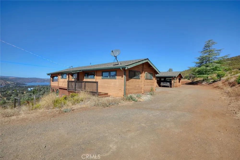 16010 Davis Ave Clearlake, CA 95422