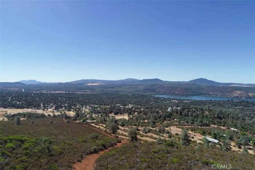 16010 Davis Ave Clearlake, CA 95422