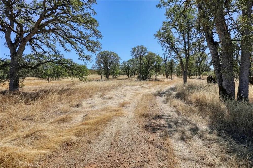 16010 Davis Ave Clearlake, CA 95422