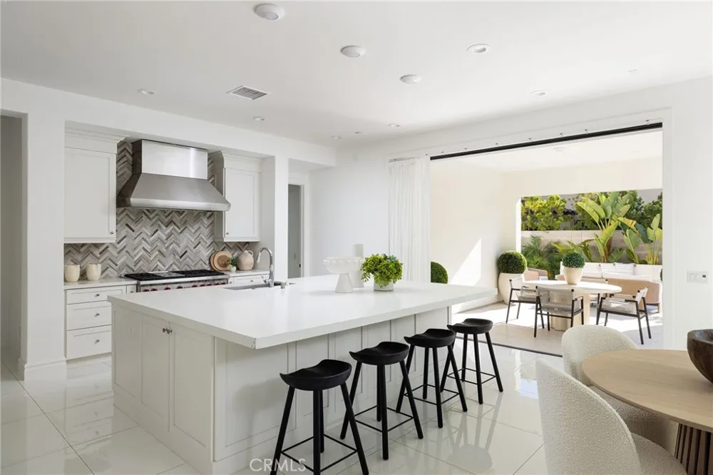 104 Interstellar Irvine, CA 92618