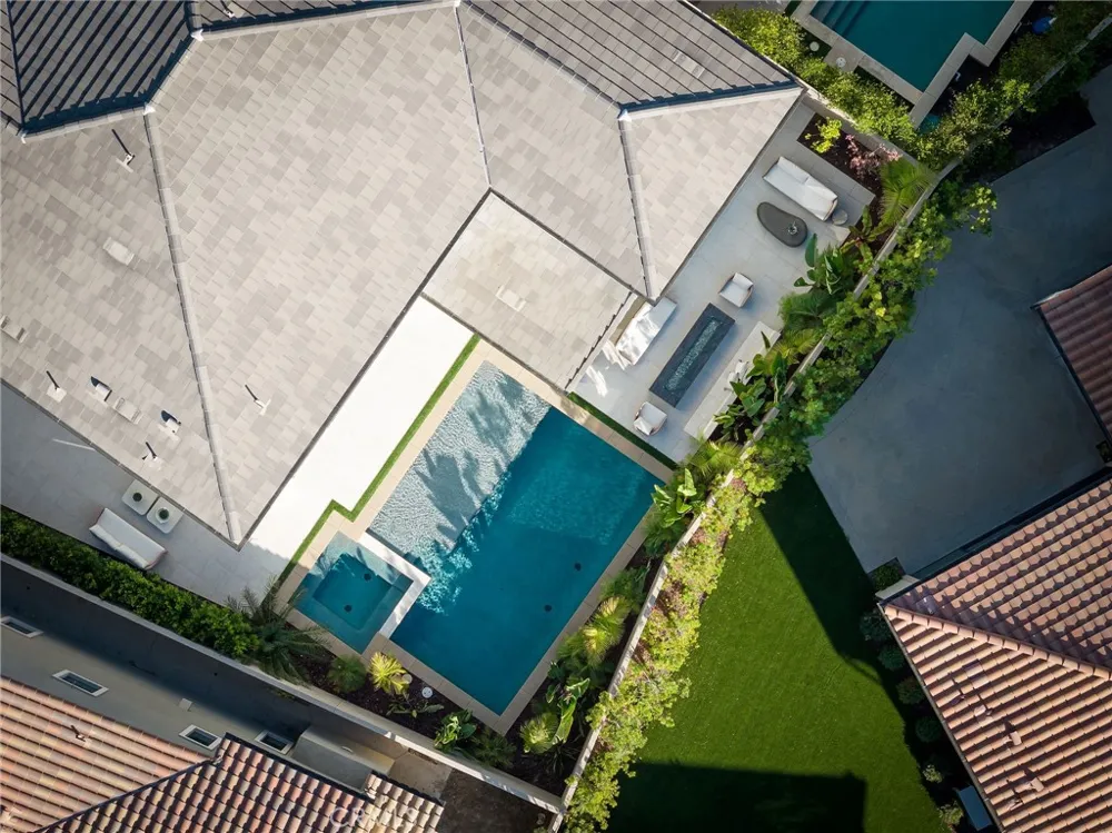 104 Interstellar Irvine, CA 92618