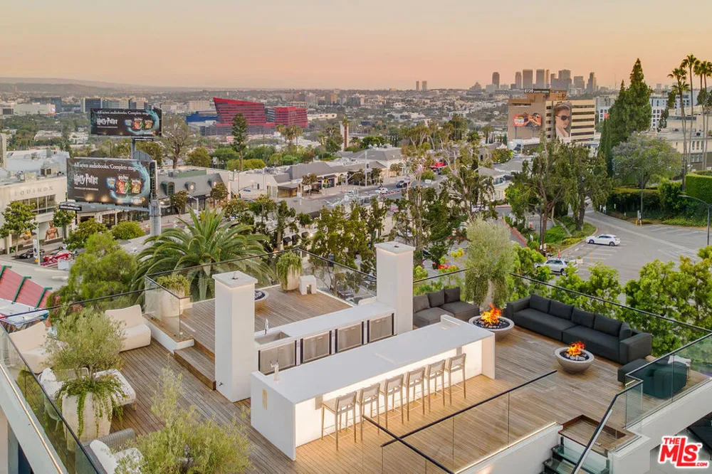 1317 Londonderry Place Los Angeles, CA 90069