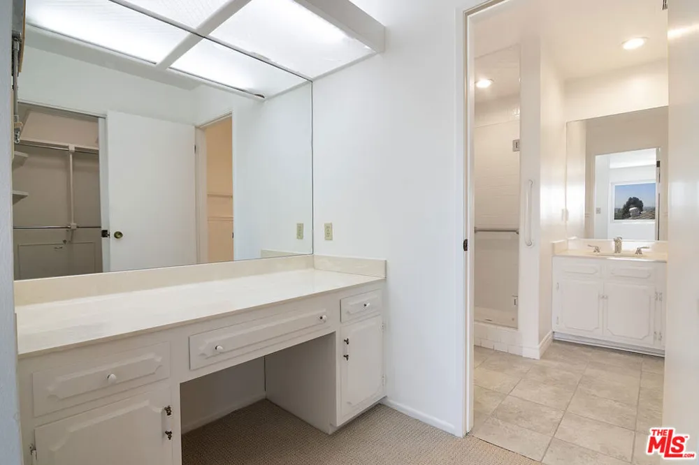 12100 Marine Street Los Angeles, CA 90066