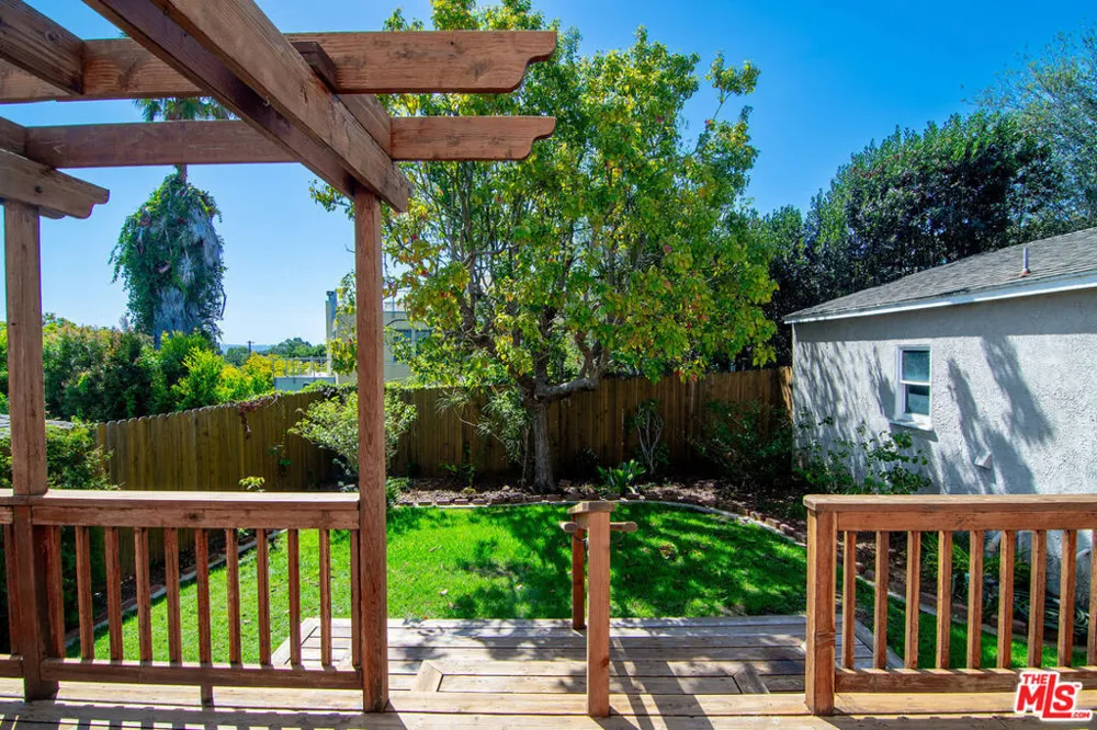 12100 Marine Street Los Angeles, CA 90066
