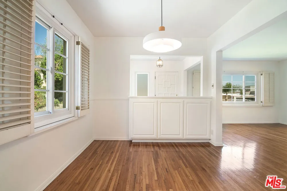 12100 Marine Street Los Angeles, CA 90066