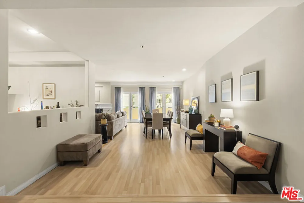 12011 Goshen Avenue #102 Los Angeles, CA 90049