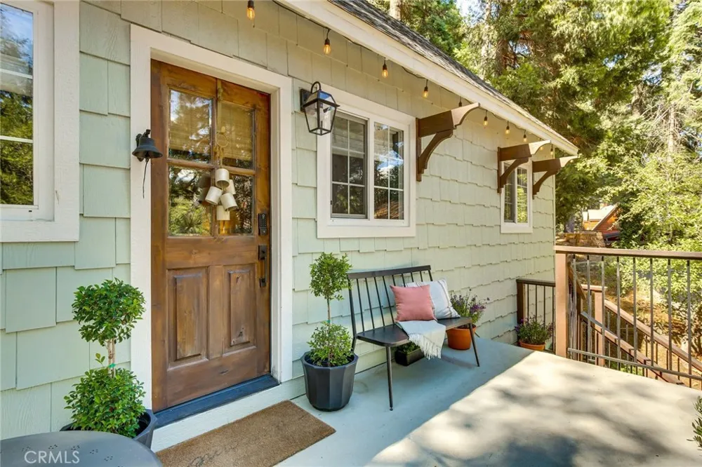 652 E Victoria Court Lake Arrowhead, CA 92352