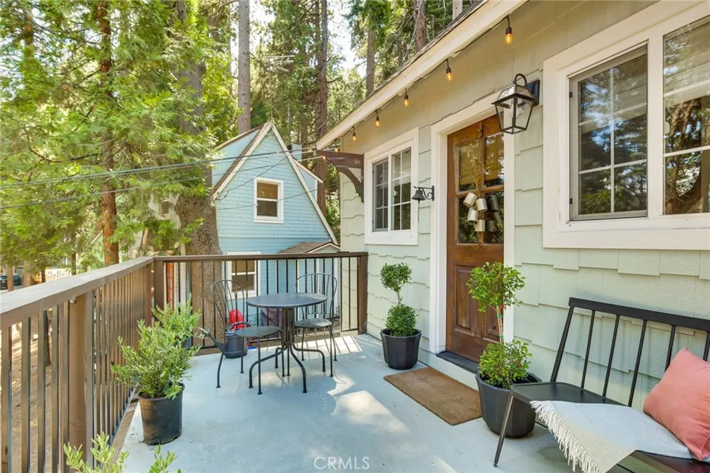 652 E Victoria Court Lake Arrowhead, CA 92352