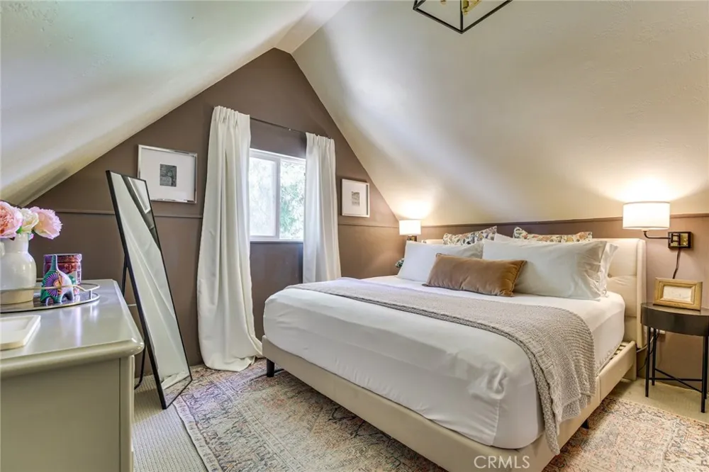 652 E Victoria Court Lake Arrowhead, CA 92352