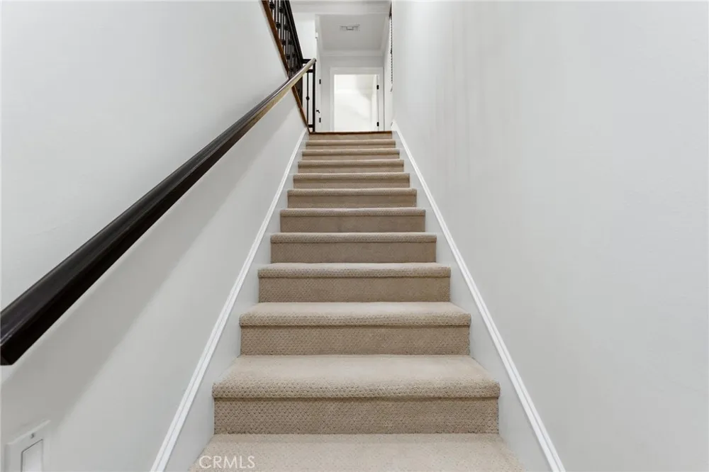 1551 Artesia Boulevard #4 Manhattan Beach, CA 90266
