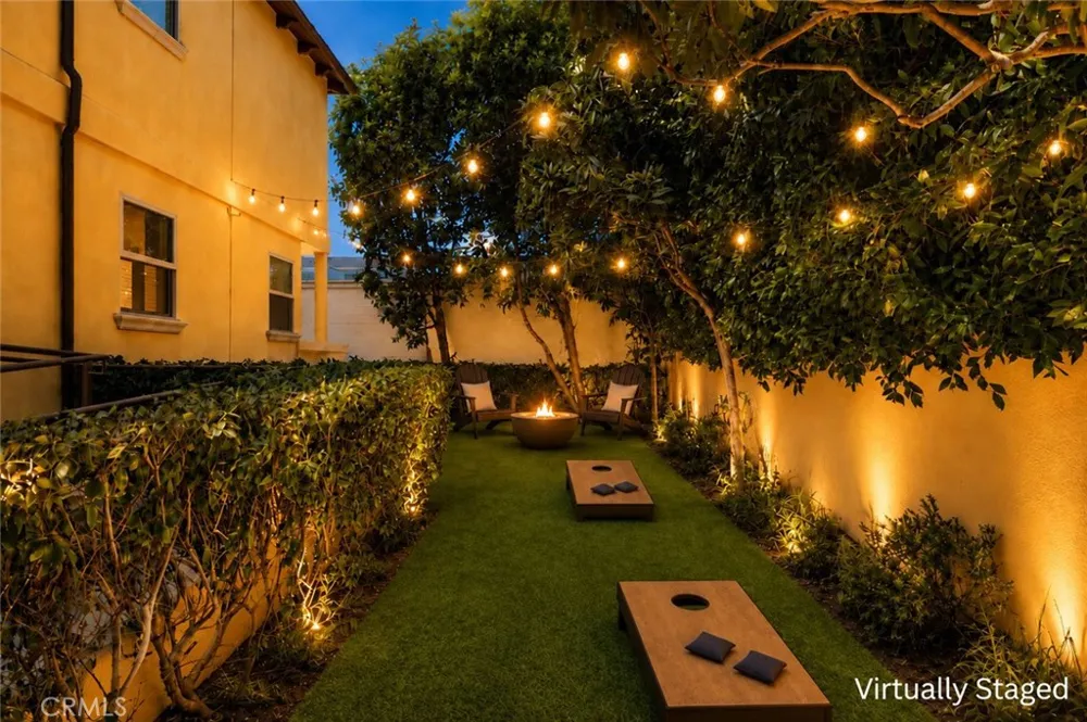 1551 Artesia Boulevard #4 Manhattan Beach, CA 90266
