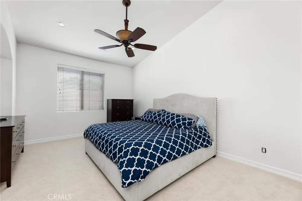 1551 Artesia Boulevard #4 Manhattan Beach, CA 90266