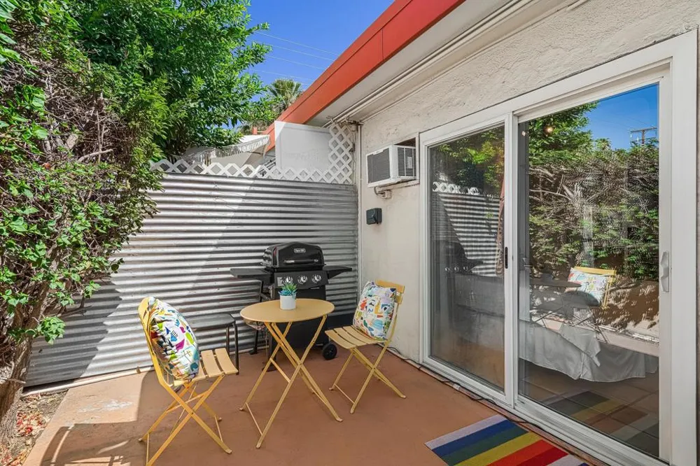 314 E Stevens Road #2 Palm Springs, CA 92262