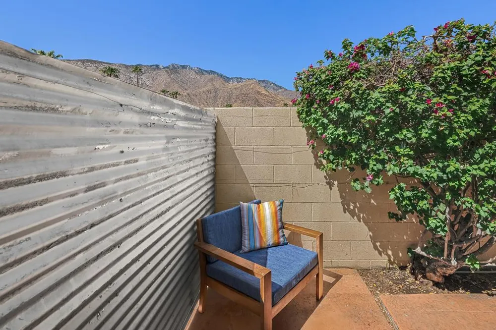 314 E Stevens Road #2 Palm Springs, CA 92262