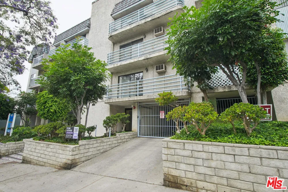 1519 Martel Avenue #201 Los Angeles, CA 90046