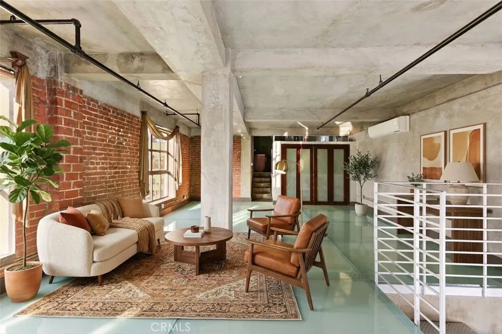 312 W 5th Street #1204 Los Angeles, CA 90013