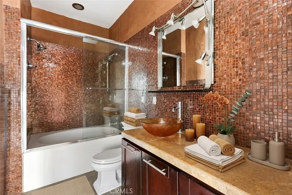 312 W 5th Street #1204 Los Angeles, CA 90013
