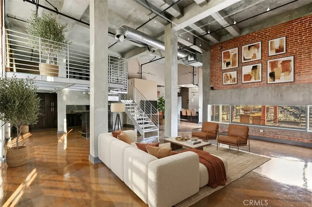 312 W 5th Street #1204 Los Angeles, CA 90013