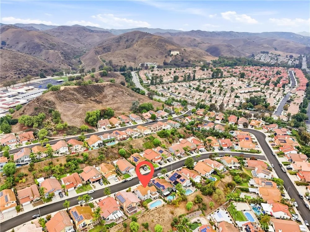 17911 Paseo Del Sol Chino Hills, CA 91709