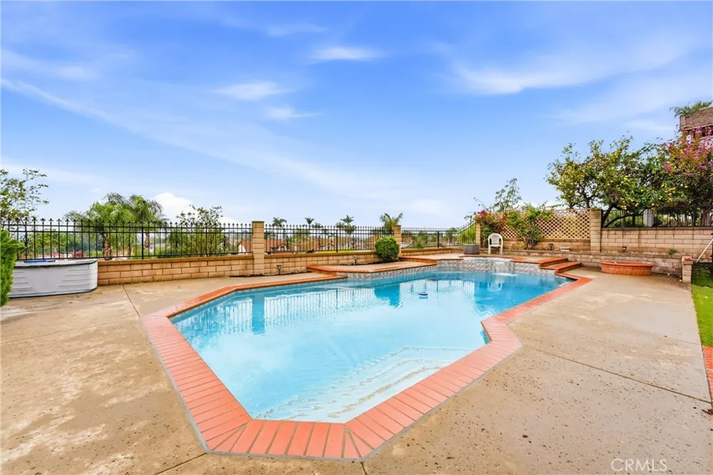 17911 Paseo Del Sol Chino Hills, CA 91709