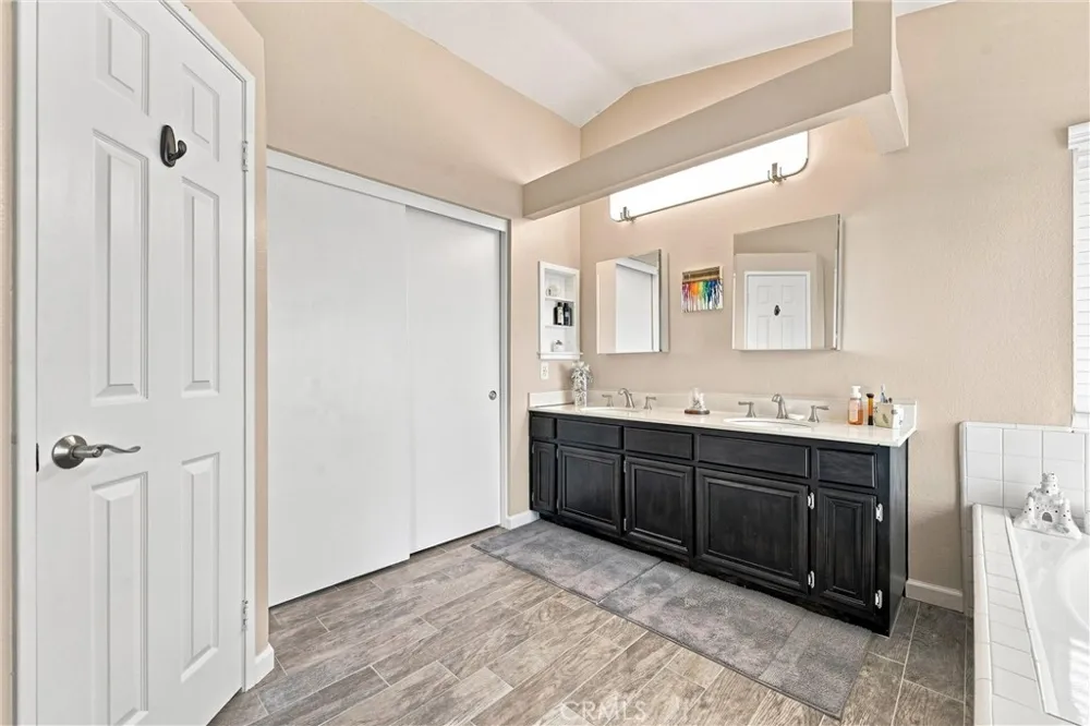 17911 Paseo Del Sol Chino Hills, CA 91709