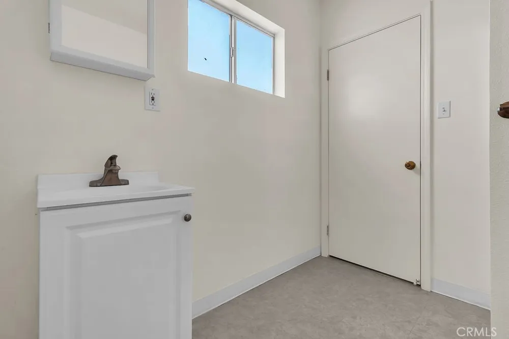 3583 E 1st St East Los Angeles, CA 90063