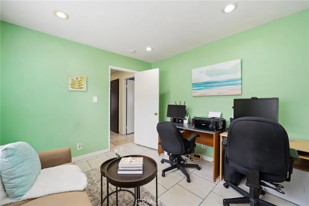 16322 Eucalyptus Avenue #7 Bellflower, CA 90706