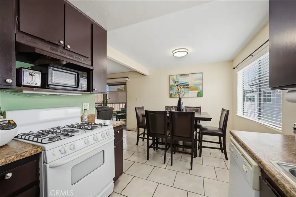 16322 Eucalyptus Avenue #7 Bellflower, CA 90706