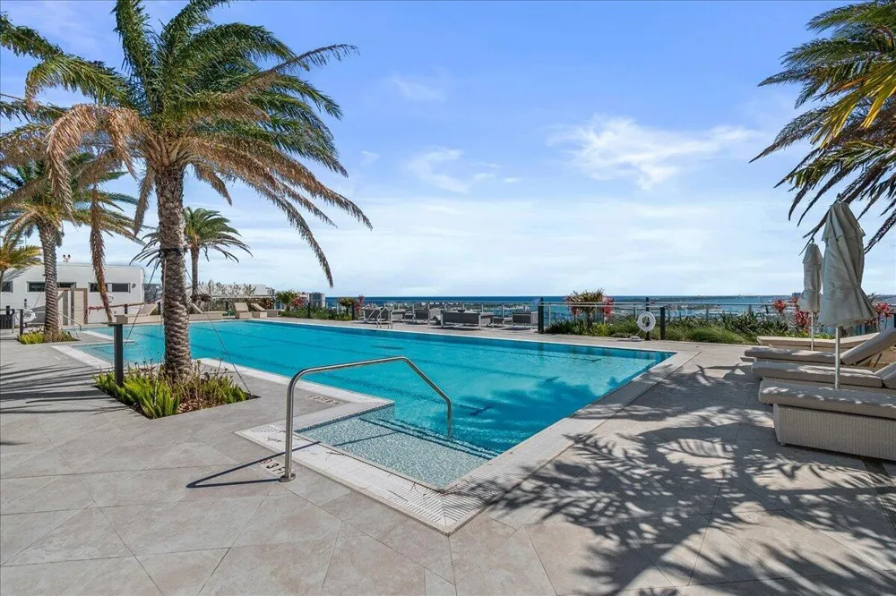 220 Lake Shore Drive #1608 Lake Park, FL 33403