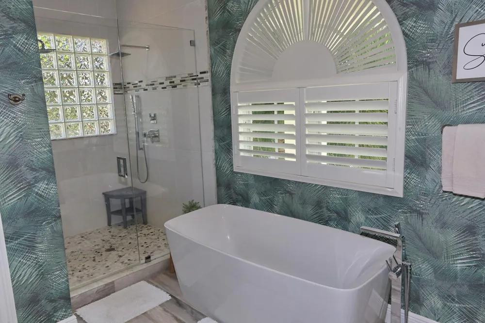 4110 NE 27TH AVENUE Lighthouse Point, FL 33064