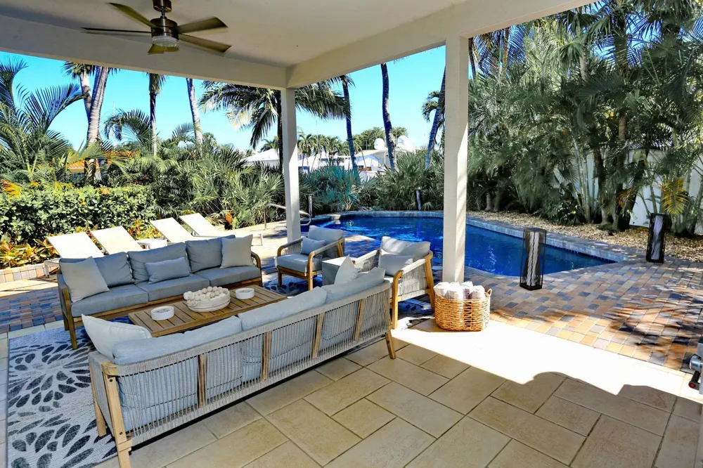 4110 NE 27TH AVENUE Lighthouse Point, FL 33064