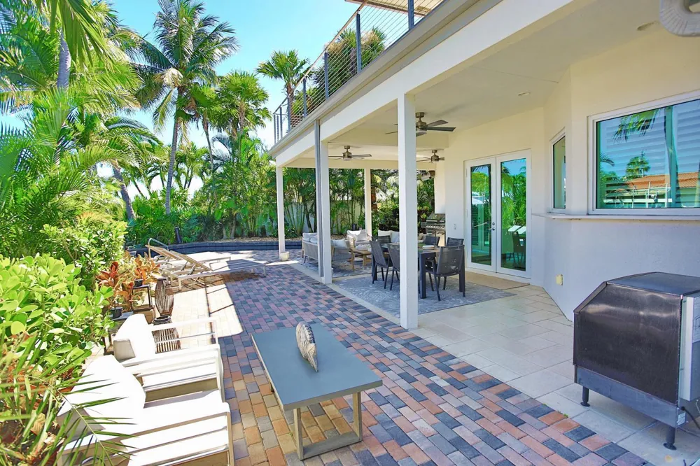 4110 NE 27TH AVENUE Lighthouse Point, FL 33064