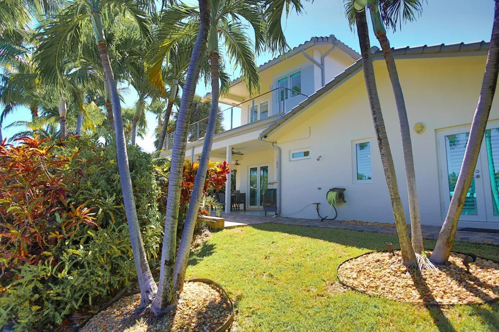 4110 NE 27TH AVENUE Lighthouse Point, FL 33064