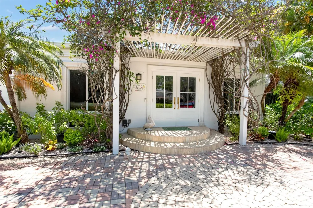 714 S Atlantic Drive Lantana, FL 33462